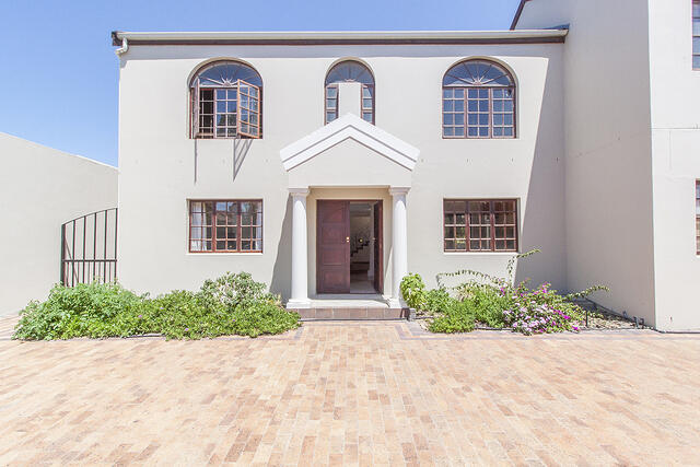 Facade focusing on front door